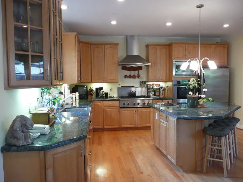 Slide of Bloomquist Construction, Inc.