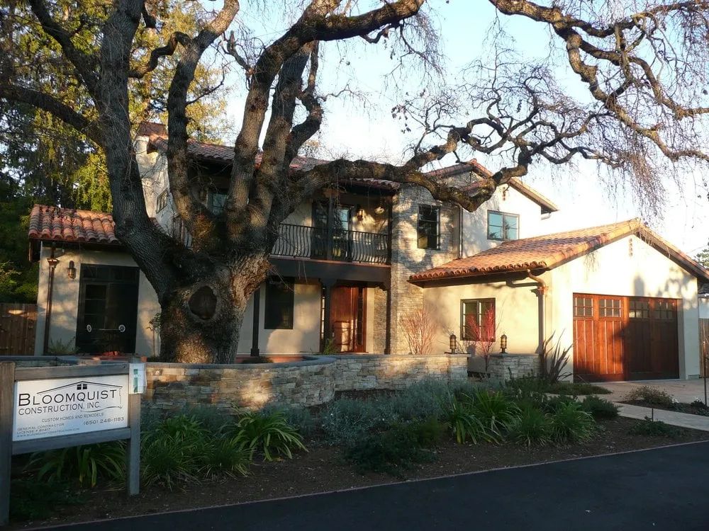 Slide of Bloomquist Construction, Inc.