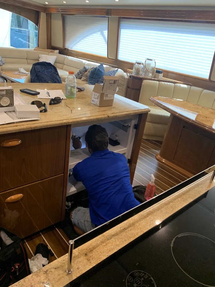 Slide of Blue Water Marine Air Conditioning & Refrigeration