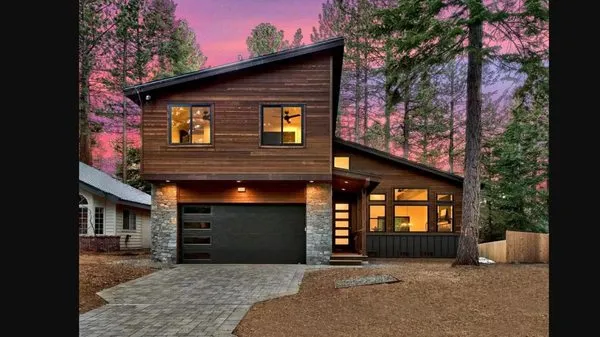 Bluebird Plumbing and Hydronics Logo