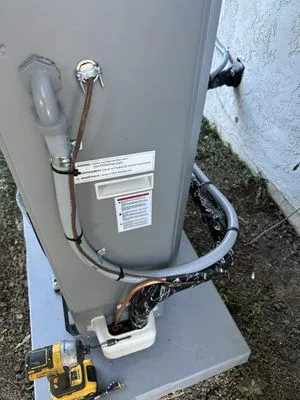 Blues Heating And Air Logo