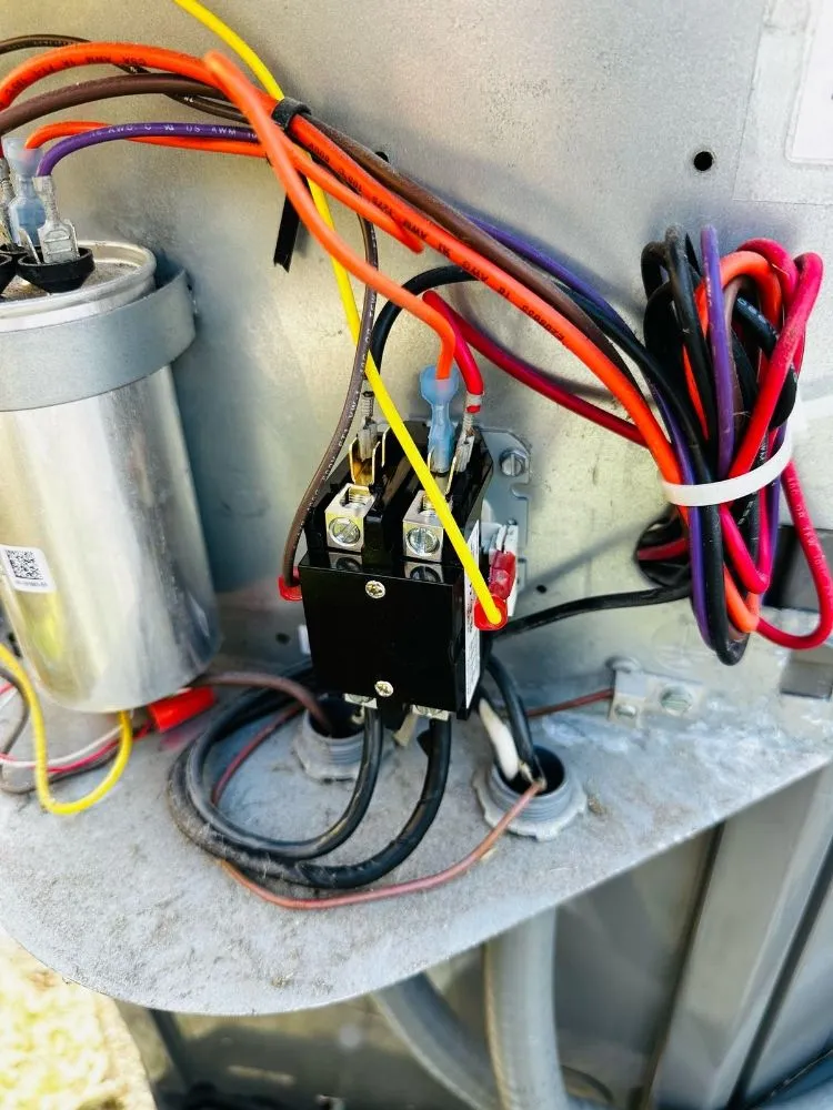 Slide of B&M Service