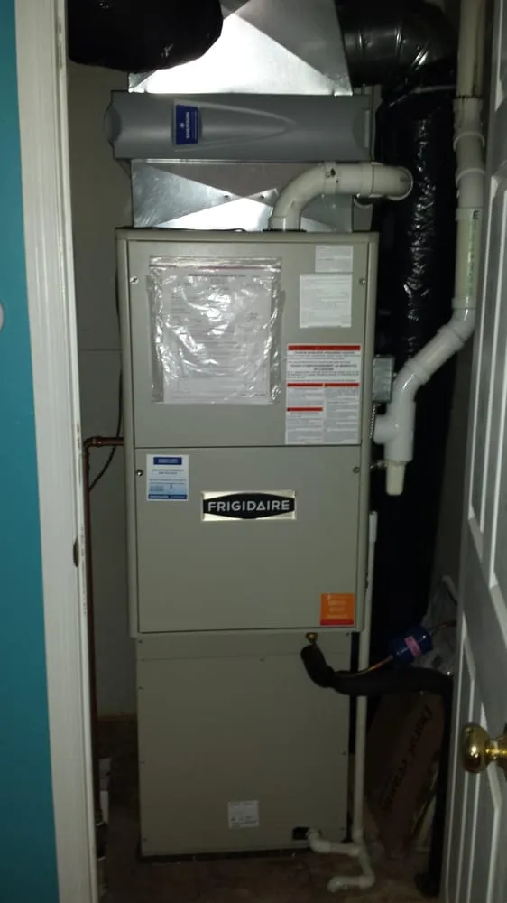 Slide of Bob Peterson Service