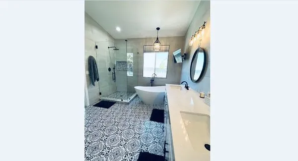 Bob's Custom Tile & Stone Logo