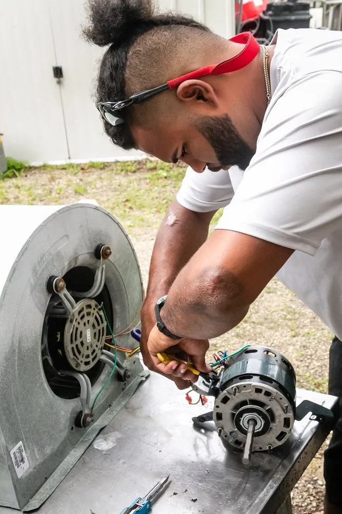 Slide of Bosco's Air Conditioning