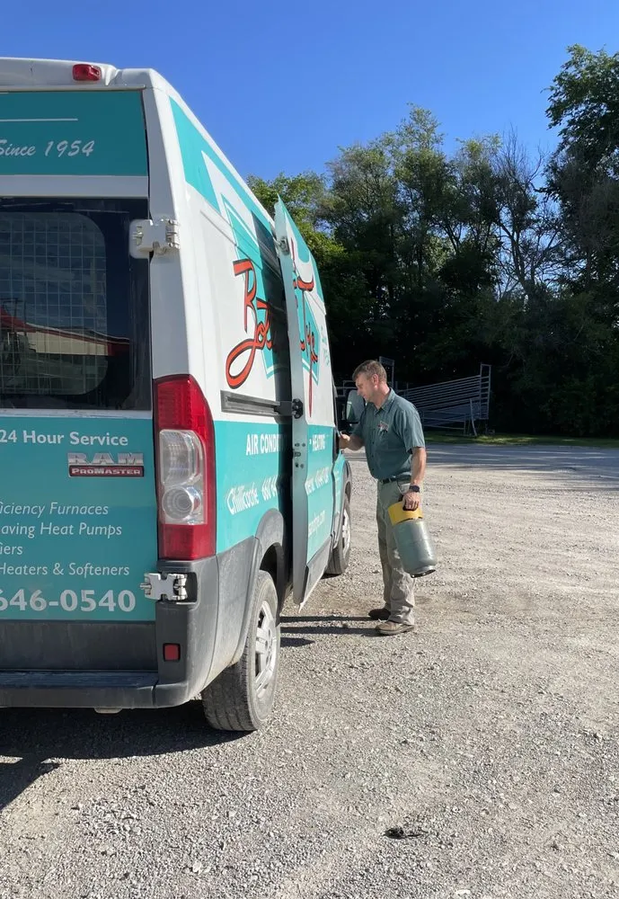 Slide of Botts & Tye Air Conditioning & Heating