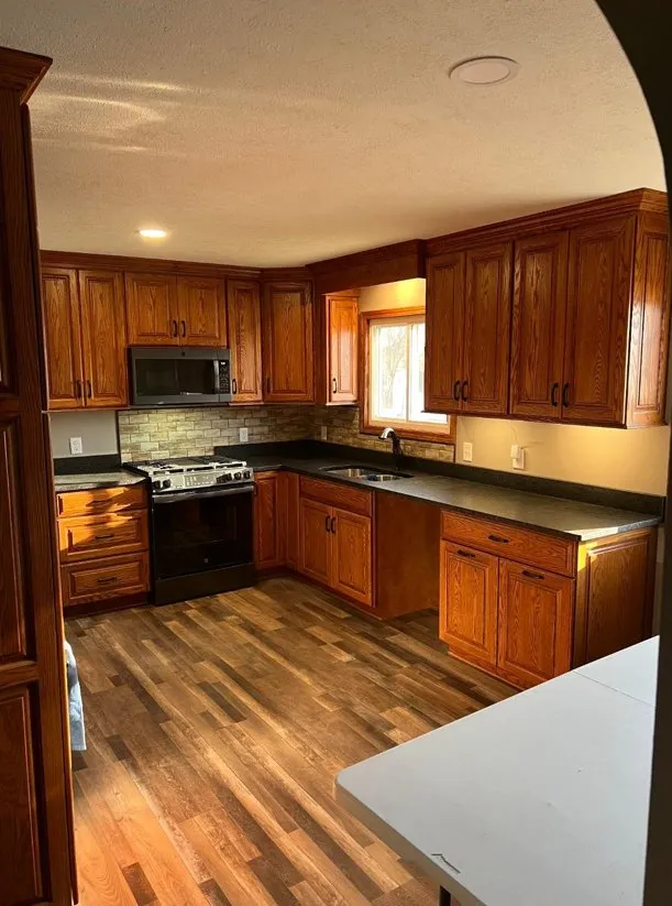 Slide of Brady's Painting And Construction