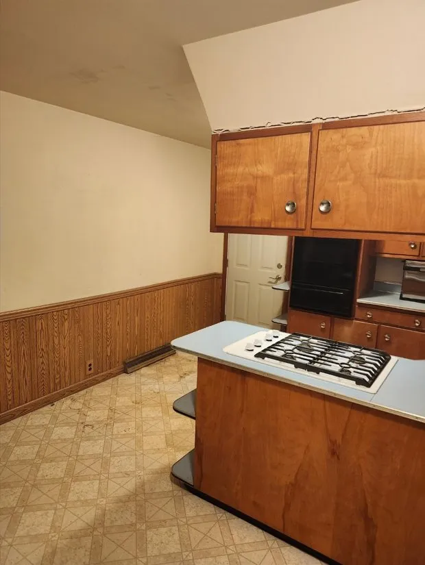 Slide of Brady's Painting And Construction