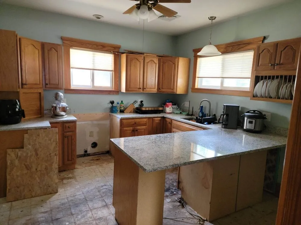 Slide of Brady's Painting And Construction