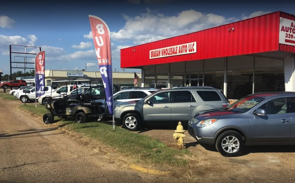 Slide of Bragan Wholesale Auto