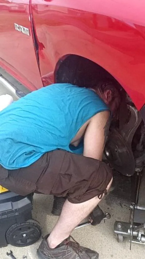 Slide of Brantleys Mobile Mechanic Service