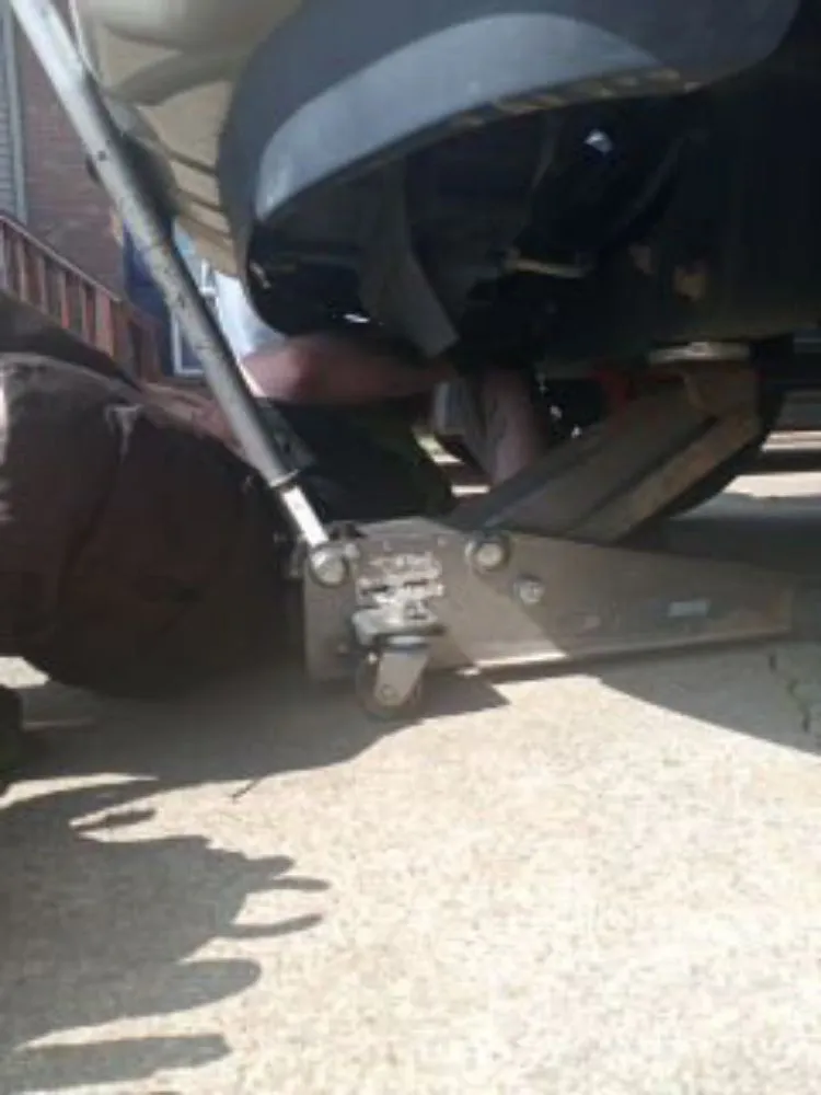 Slide of Brantleys Mobile Mechanic Service