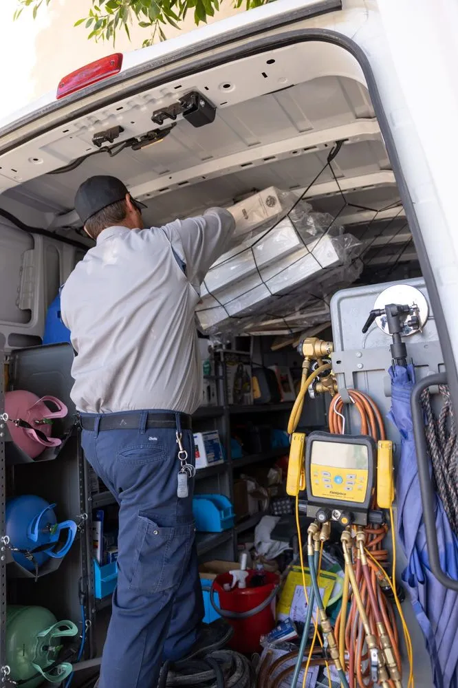 Slide of Breeze Air Conditioning