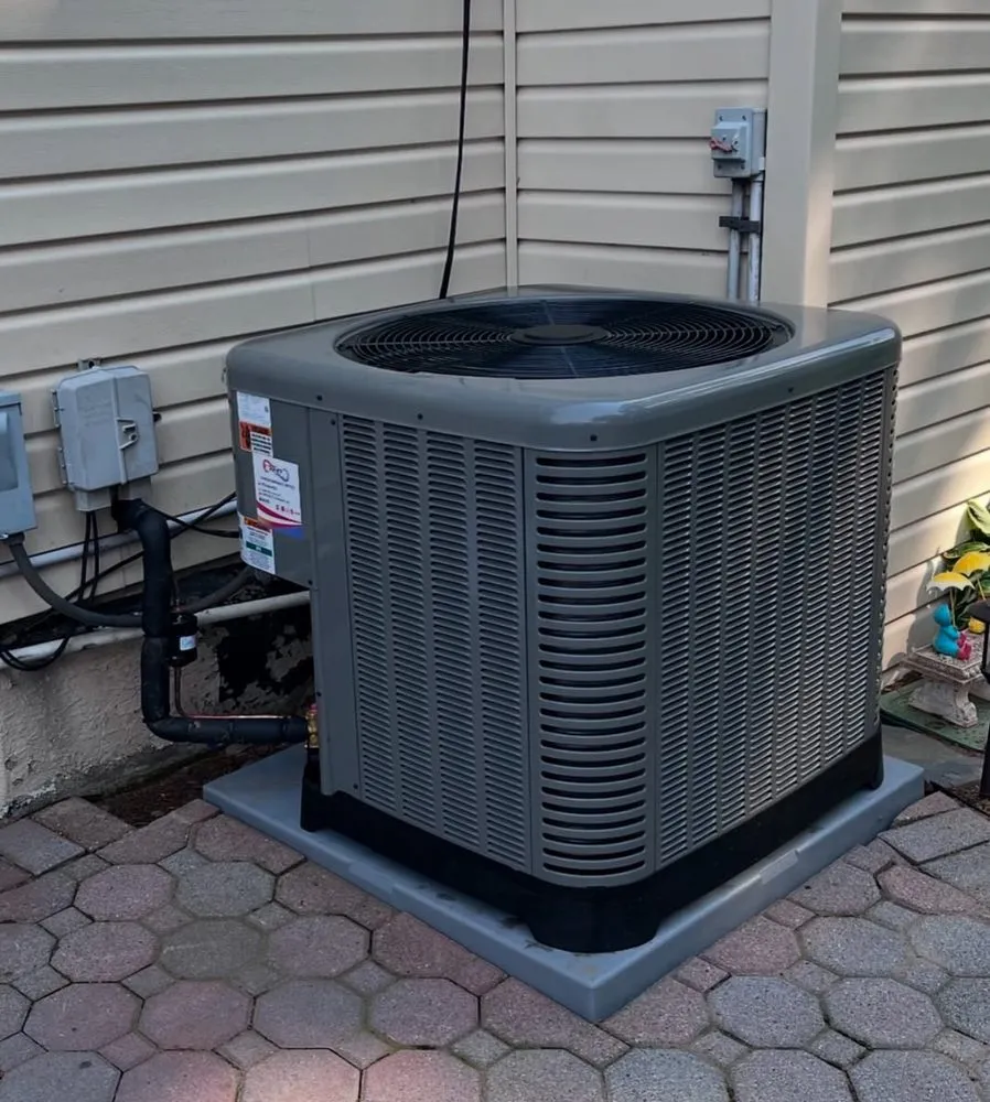 Slide of Breeze Experts