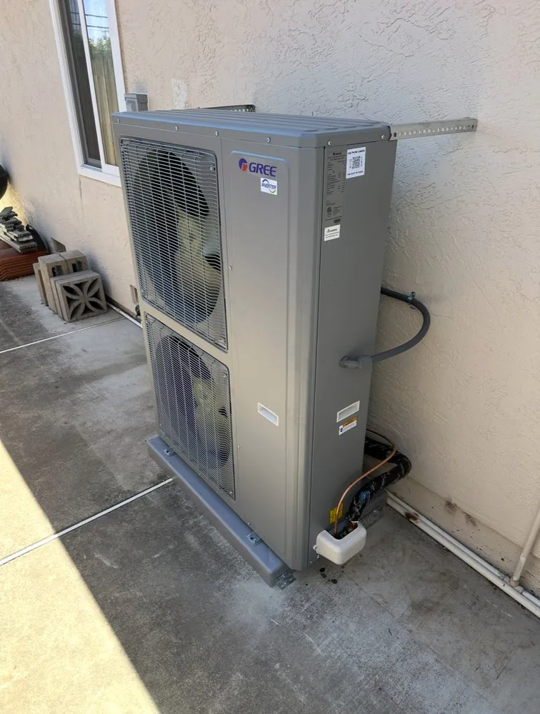 Slide of Breeze HVAC Repair