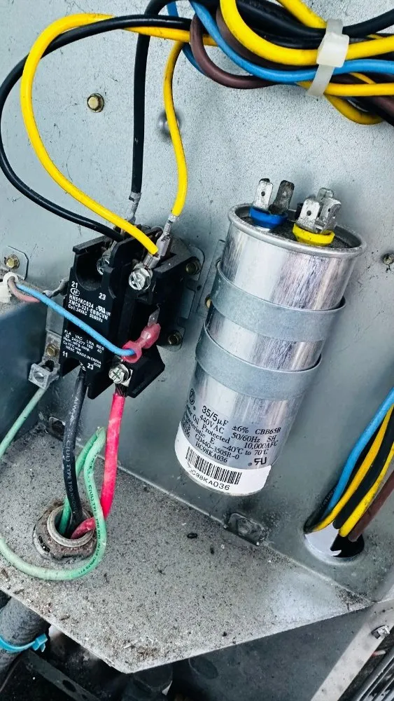 Slide of BREEZEBEE Engineering