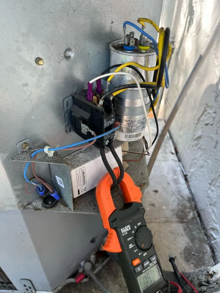 Slide of BREEZEBEE Engineering