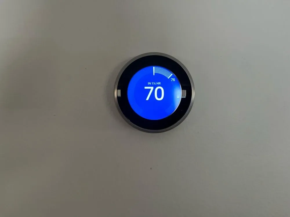 Slide of BREEZEBEE Engineering