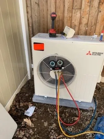 Slide of Breezin HVAC