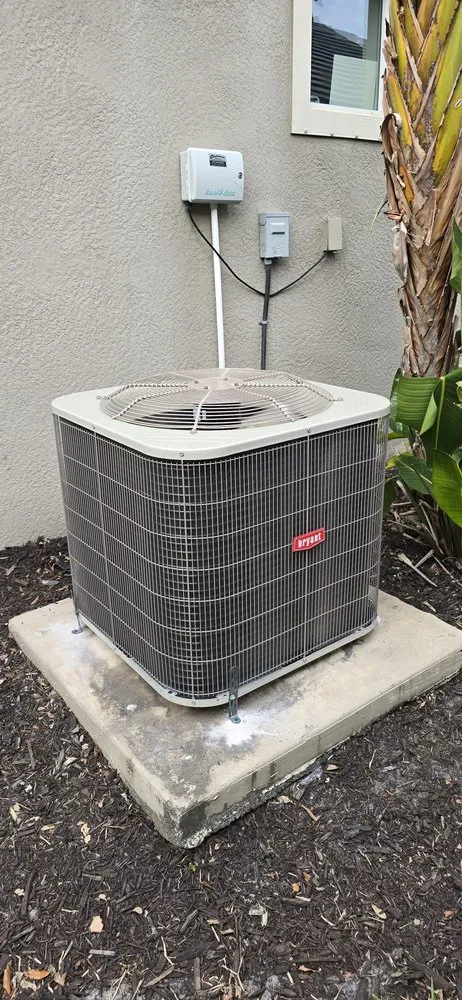 Slide of Breezy Air Conditioning & Heating