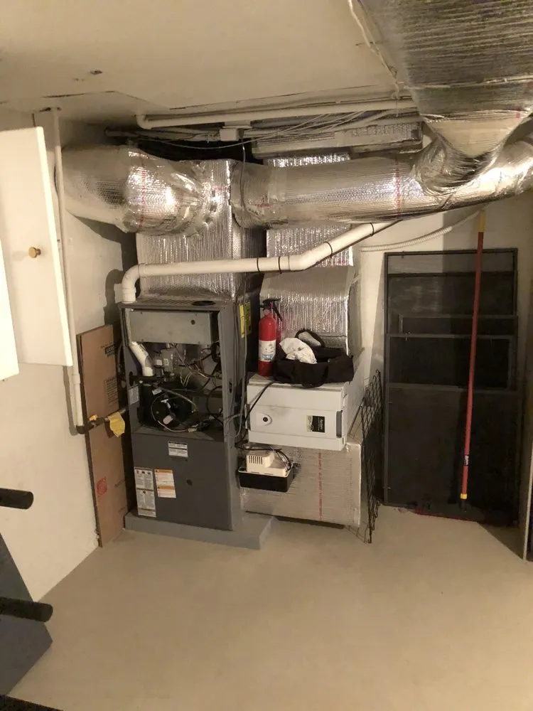 Slide of Breezy Air Services