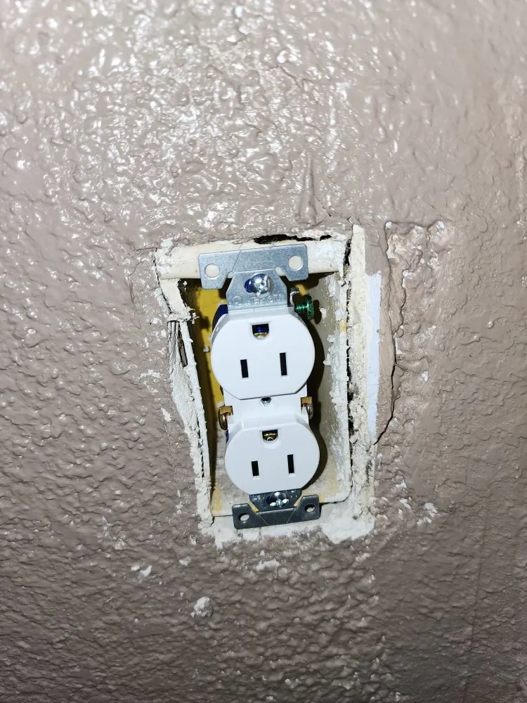 Slide of Bricoleur Maintenance and Repair