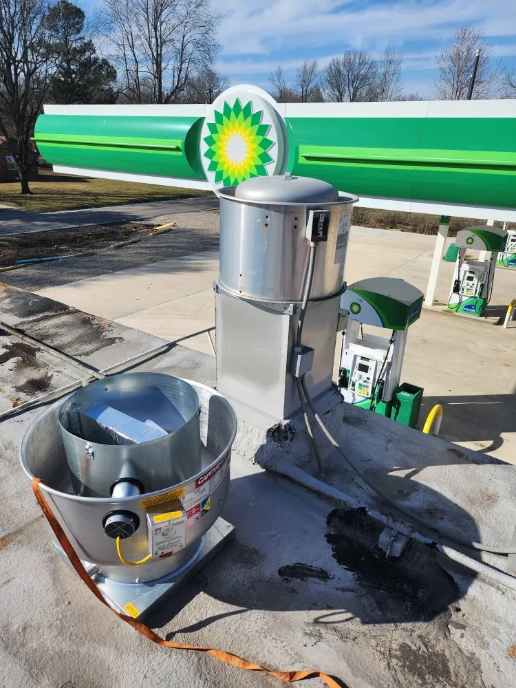 Slide of Bricoleur Maintenance and Repair