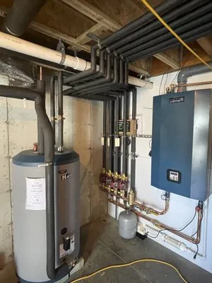 Builds Hvac Heating and Cooling Logo