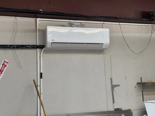 Bullseye Cooling & Heating Logo