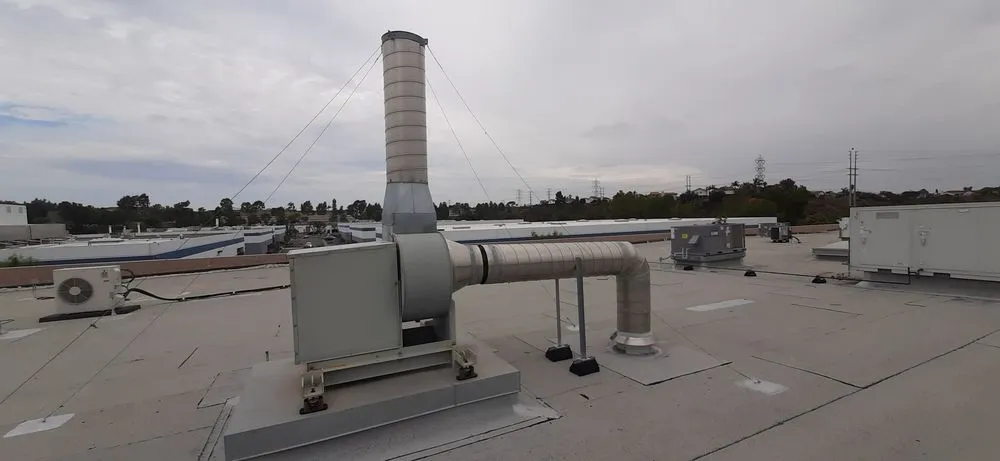 Slide of C & R Expert Tech Services