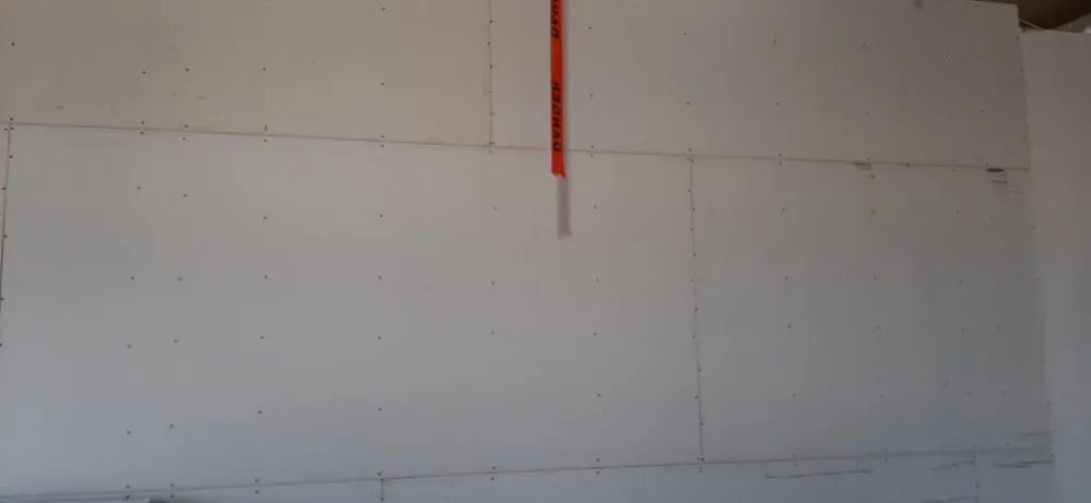 Slide of C & R Expert Tech Services