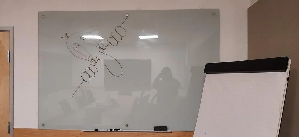 Slide of C & R Expert Tech Services