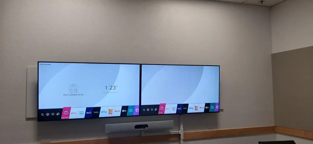 Slide of C & R Expert Tech Services