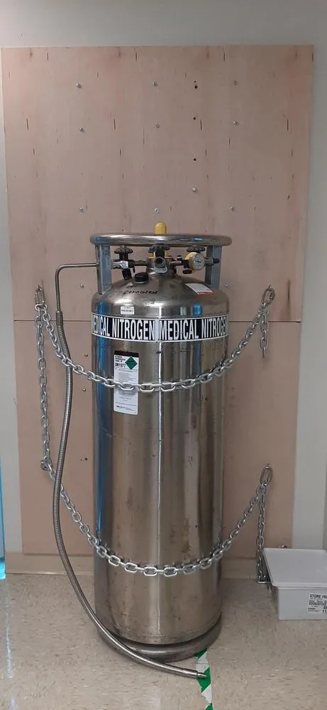 Slide of C & R Expert Tech Services