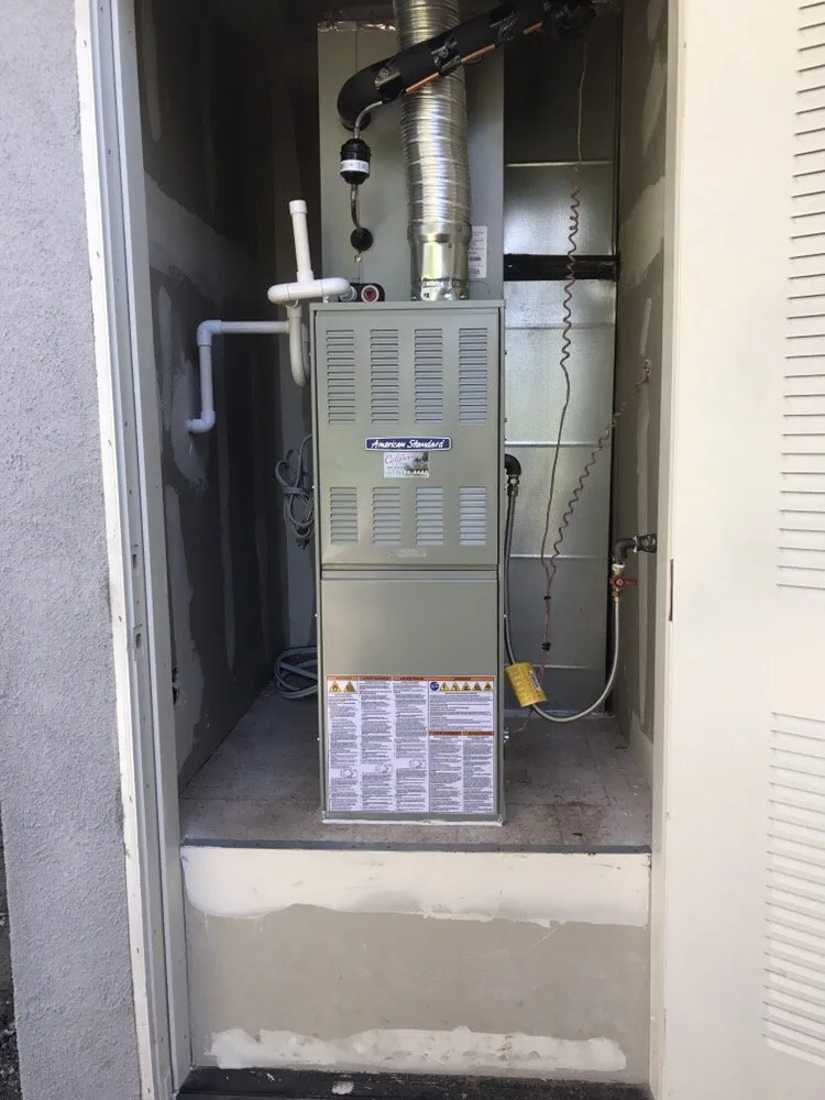 Slide of California Comfort