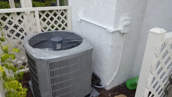 California Cool Breeze Logo