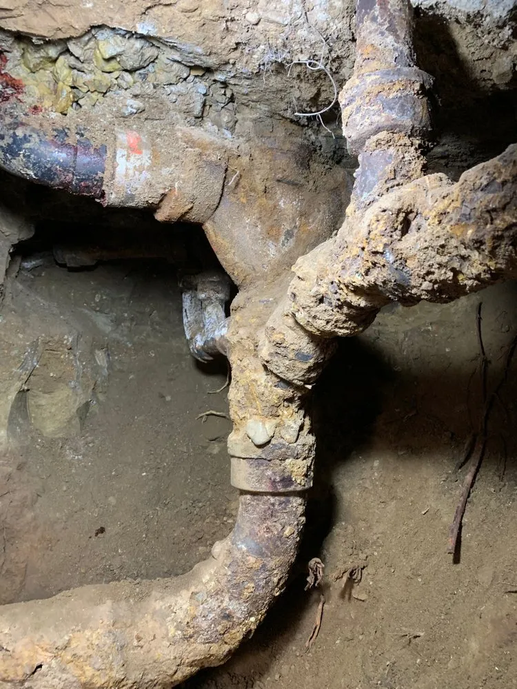 Slide of Calizto Plumbing