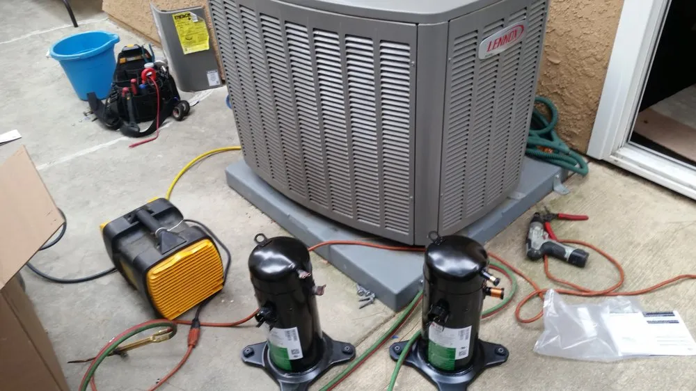 Slide of Call 2 Fix 818-983-6593