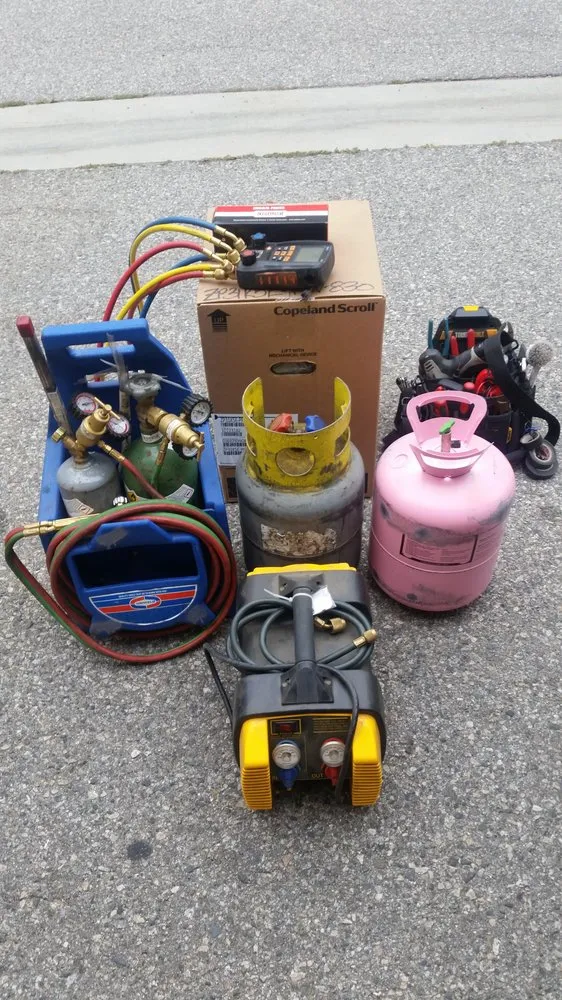 Slide of Call 2 Fix 818-983-6593