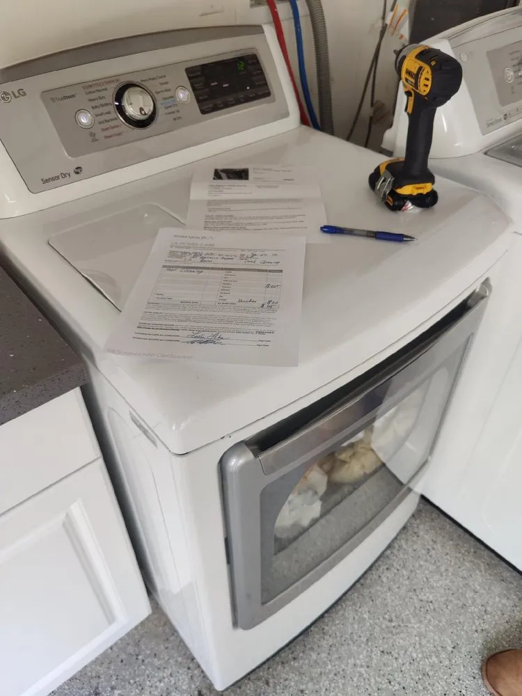 Slide of CALl Appliance Repair