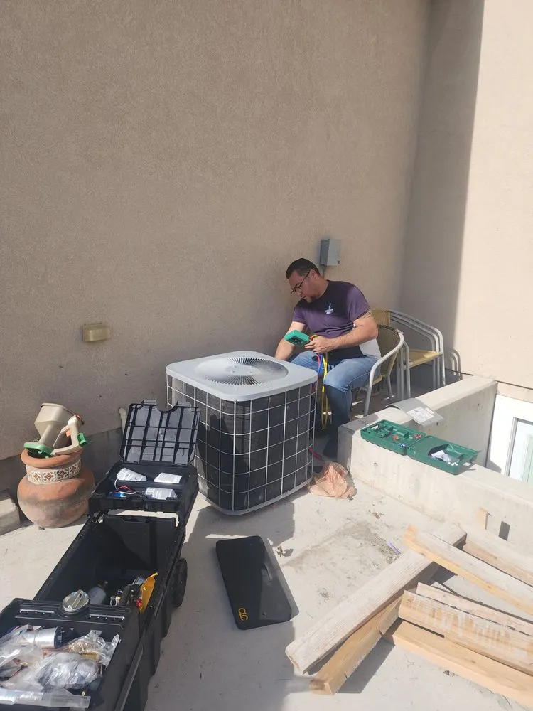 Slide of Call4Fix24h