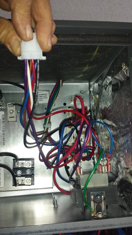 Slide of Calrene Air Conditioning