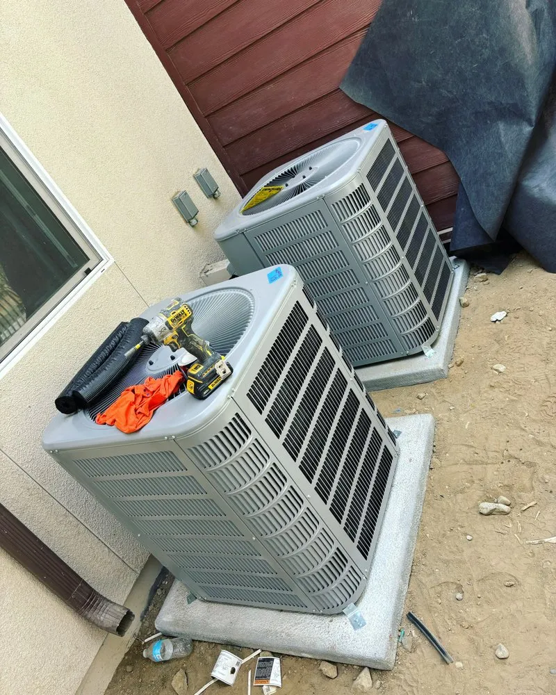 Slide of Canales & Turcios