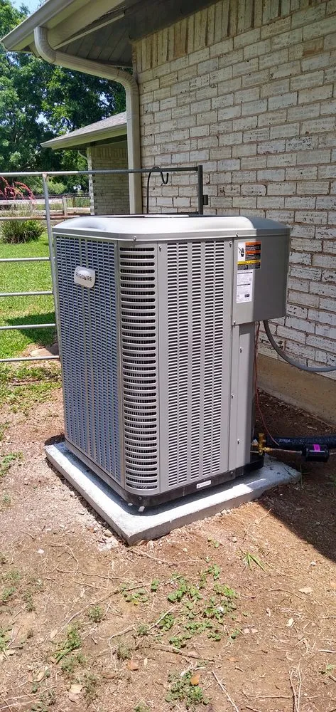 Slide of Canard's Benbrook Service