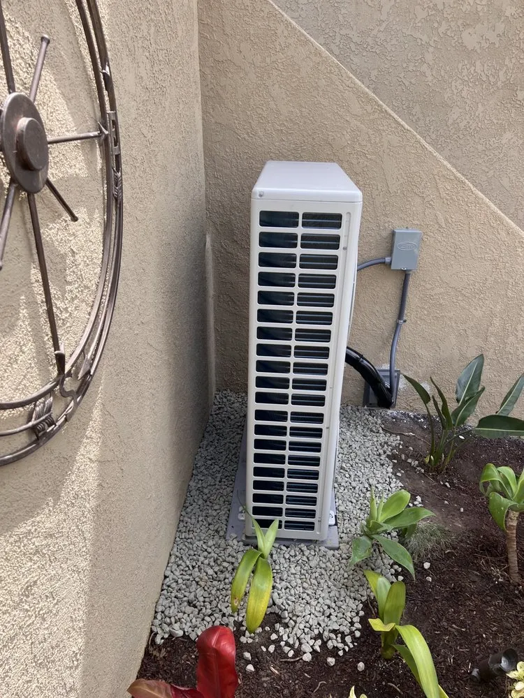 Slide of Capistrano Air