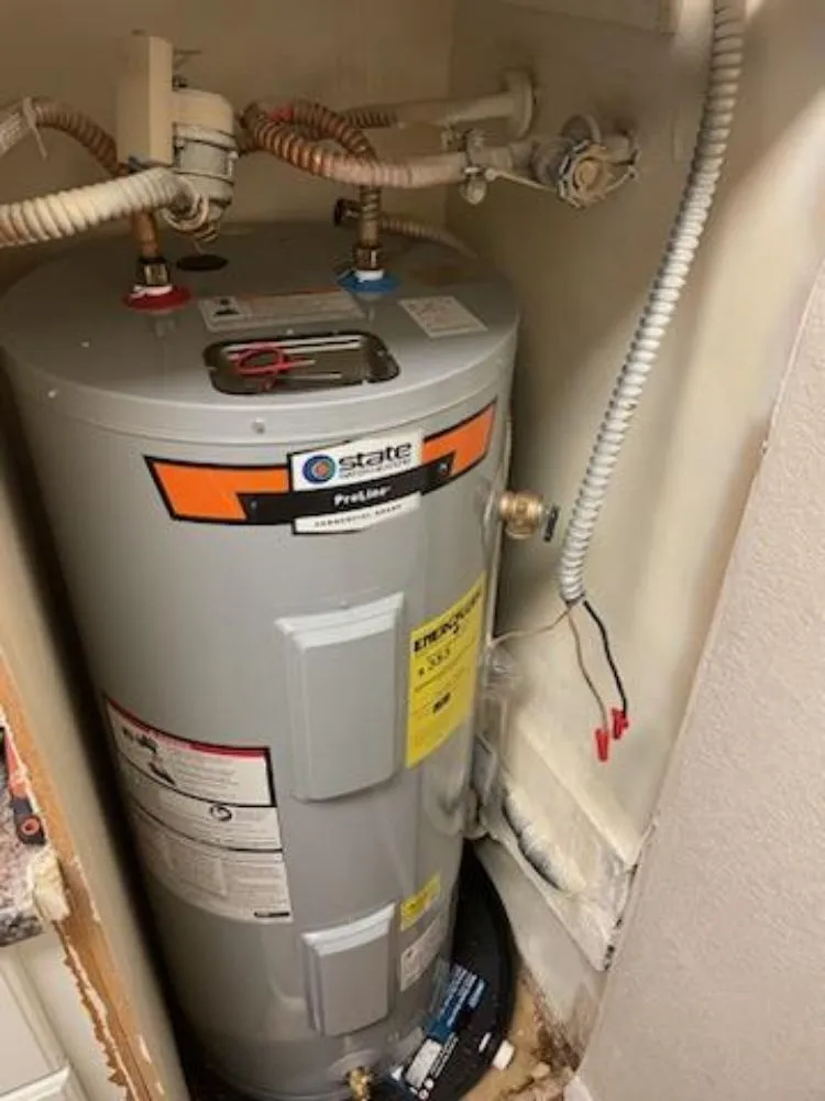 Slide of Cardenas Maintenance Services