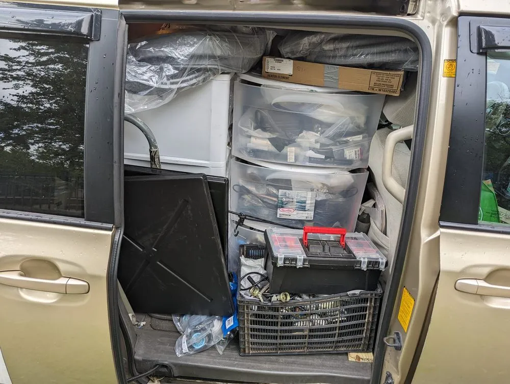 Slide of Cari Appliance Repair