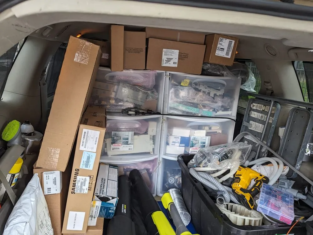 Slide of Cari Appliance Repair