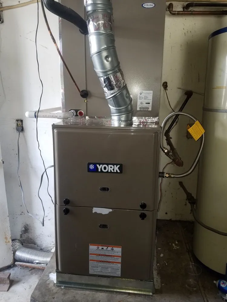 Slide of Carl Jones Air Conditioning