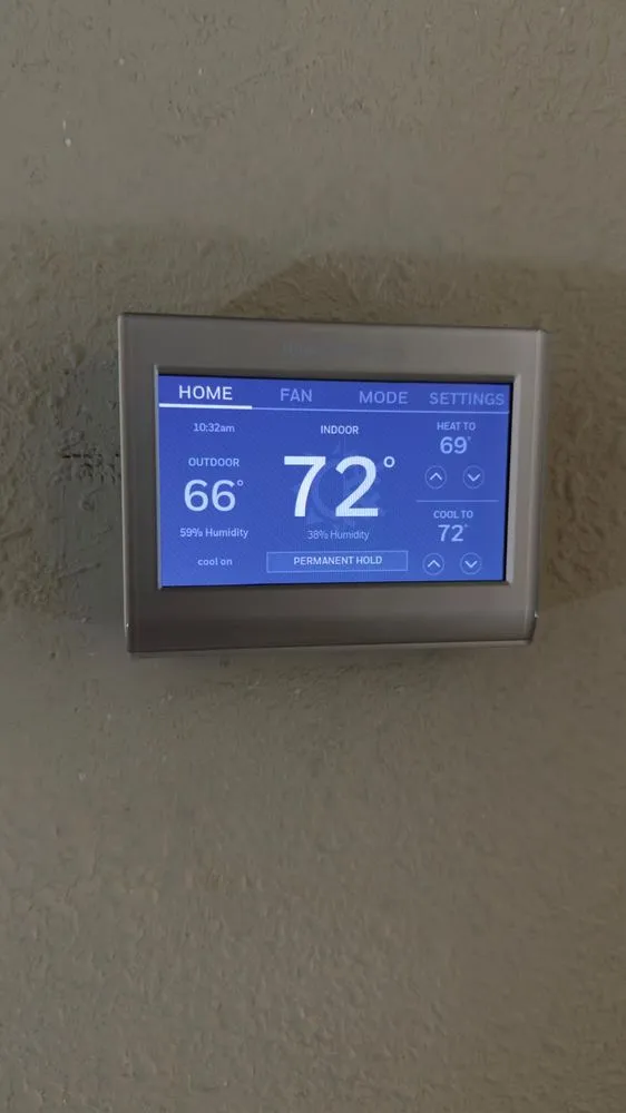 Slide of Carlos Rivas